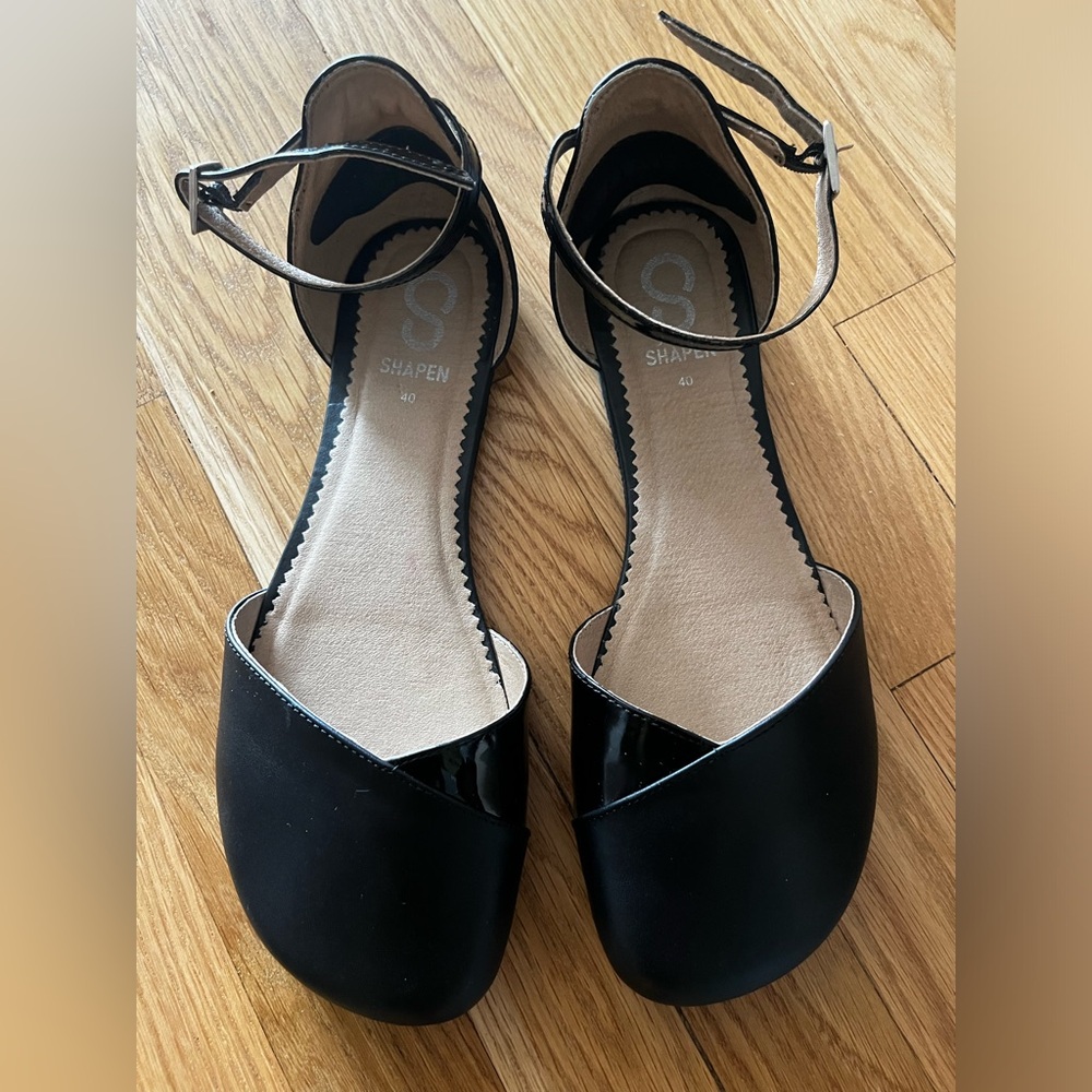 Shapen Poppy Flats US 9.5/EU 40